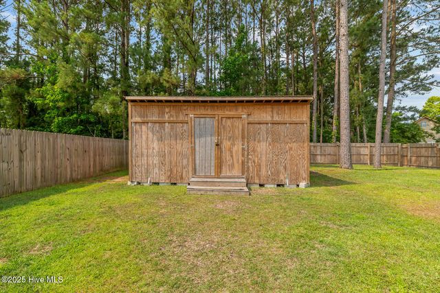 902 Huff Drive, Jacksonville, NC 28546
