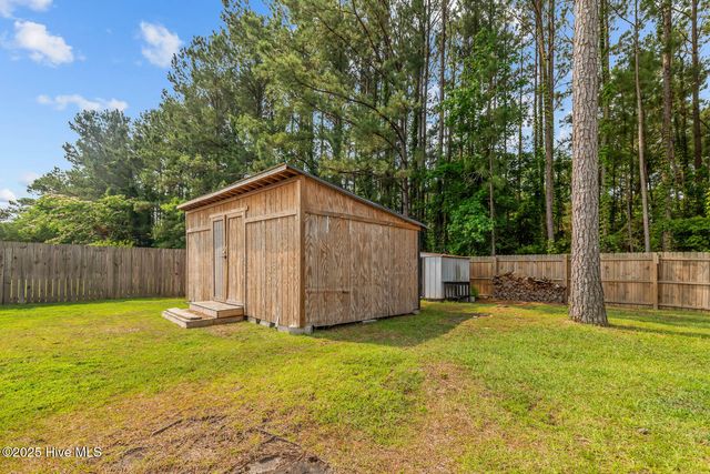 902 Huff Drive, Jacksonville, NC 28546