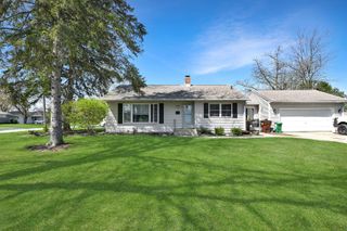1118 Blakely Street, Woodstock, IL 60098