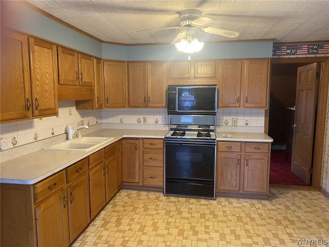 75 Crane Street, Lancaster, NY 14043