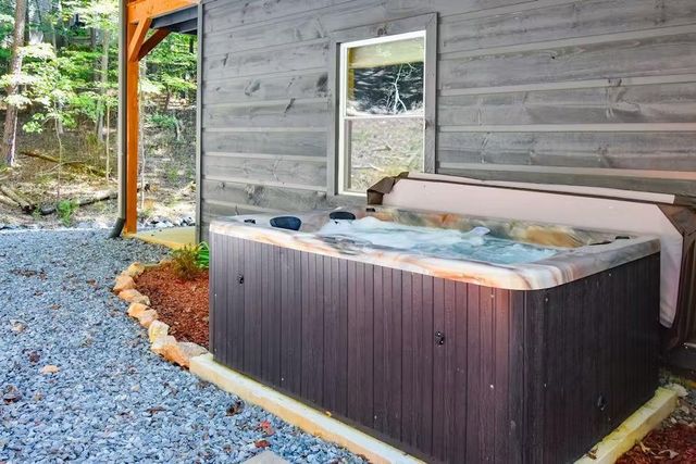 164 Echo Lane, Ellijay, GA 30540