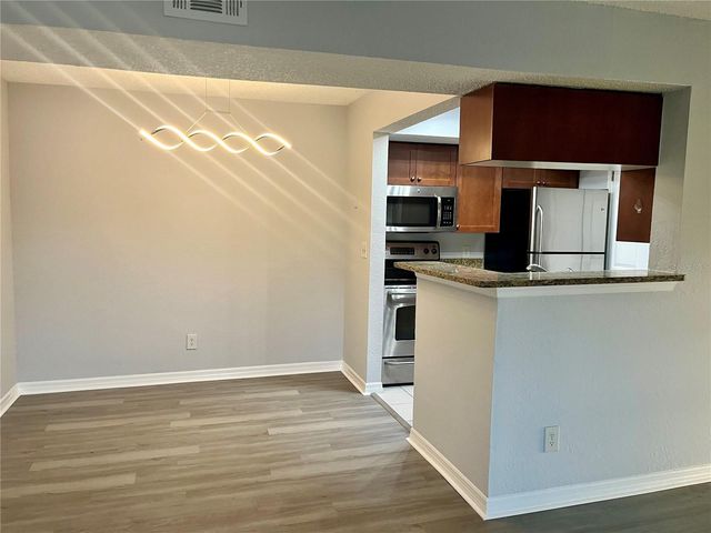 10200 GANDY BOULEVARD N 1229, St Petersburg, FL 33702