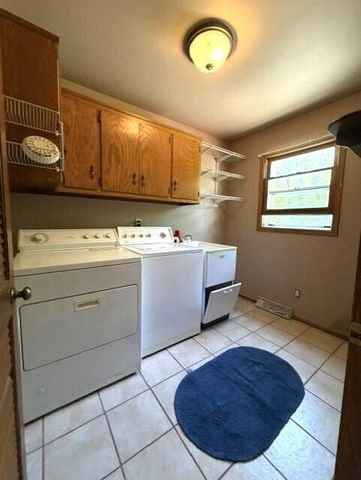 42 Robin Hill DRIVE, Mount Pleasant, WI 53406