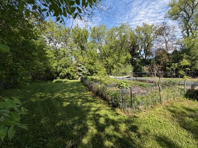 42 Robin Hill DRIVE, Mount Pleasant, WI 53406