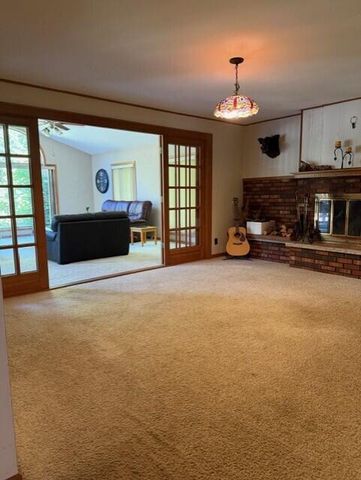 42 Robin Hill DRIVE, Mount Pleasant, WI 53406