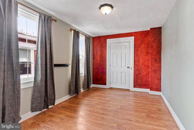 19 N EAST ST, Carlisle, PA 17013