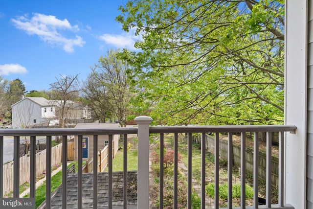 19 N EAST ST, Carlisle, PA 17013
