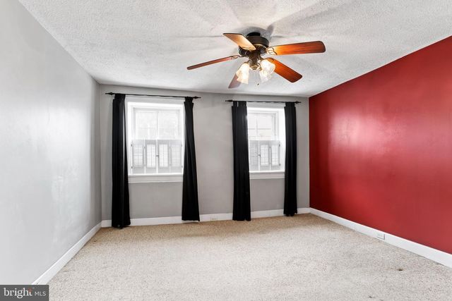 19 N EAST ST, Carlisle, PA 17013