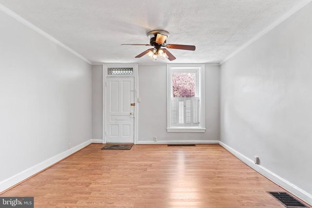 19 N EAST ST, Carlisle, PA 17013