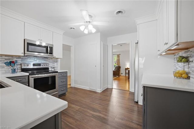 1637 Cougar AVE, Norfolk, VA 23518