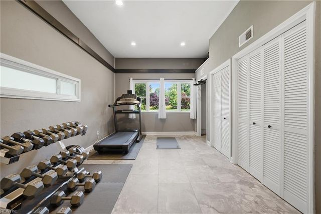 1637 Cougar AVE, Norfolk, VA 23518