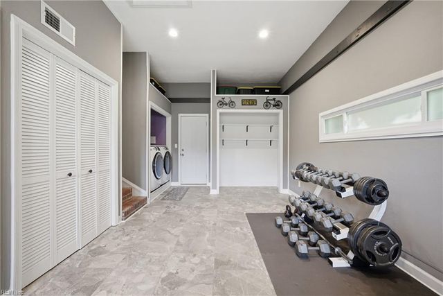 1637 Cougar AVE, Norfolk, VA 23518