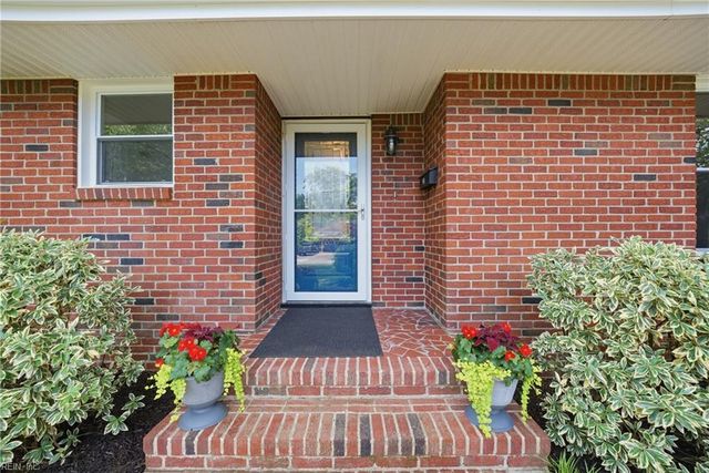 1637 Cougar AVE, Norfolk, VA 23518