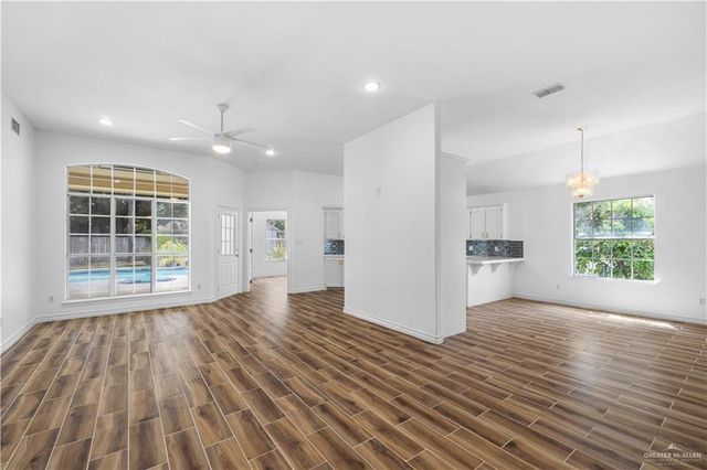 1010 N 47th Lane, Mcallen, TX 78501