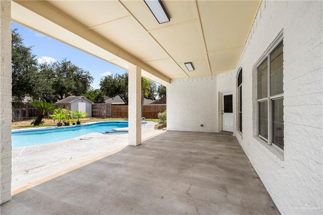 1010 N 47th Lane, Mcallen, TX 78501