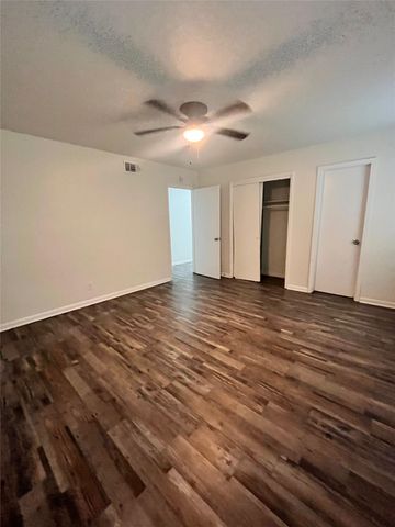 1209 Grinnell Street, Dallas, TX 75216