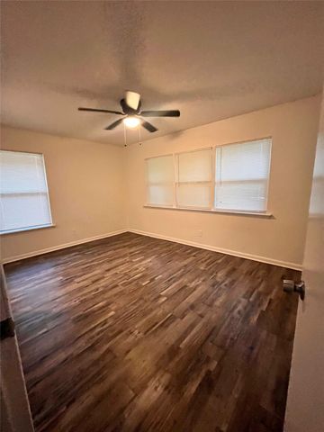 1209 Grinnell Street, Dallas, TX 75216