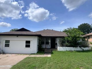 1209 Grinnell Street, Dallas, TX 75216