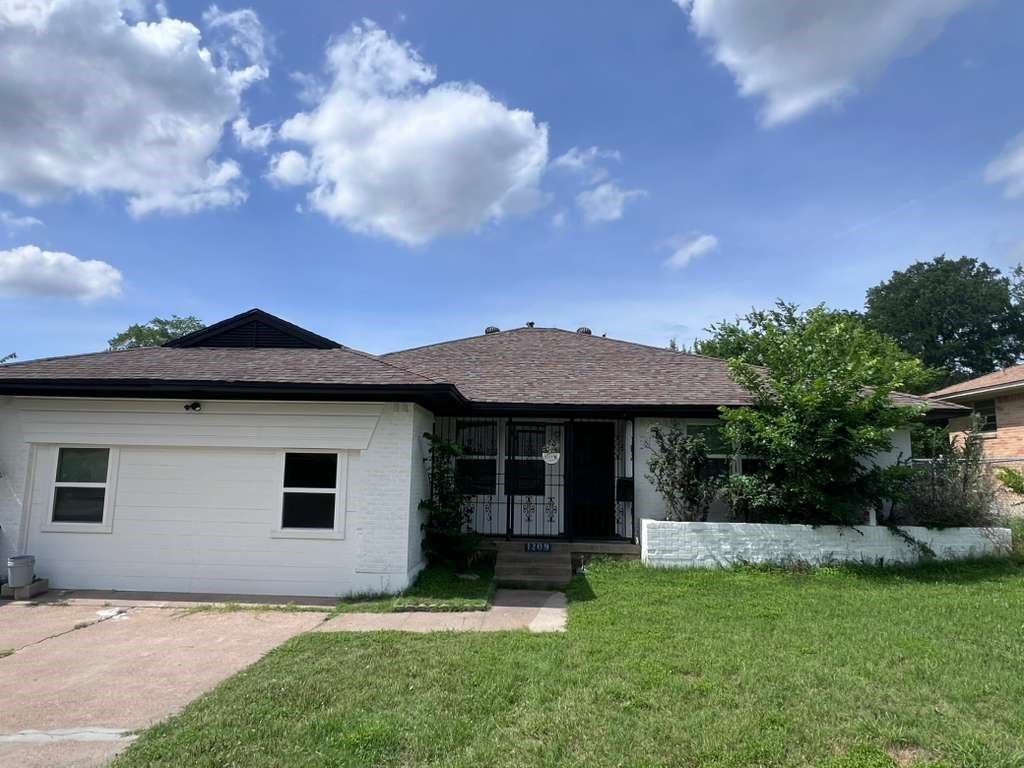 1209 Grinnell Street, Dallas, TX 75216