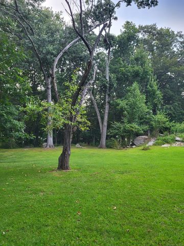 20 Ermine Street, Fairfield, CT 06824