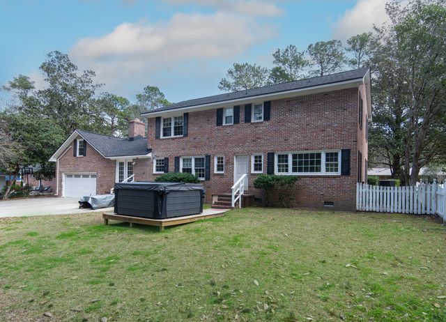 104 Race Club Road, Summerville, SC 29483