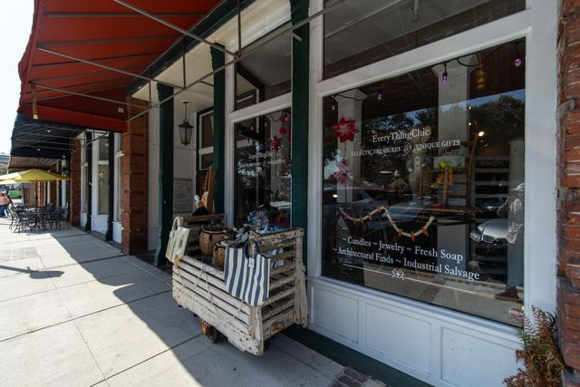 104 Race Club Road, Summerville, SC 29483