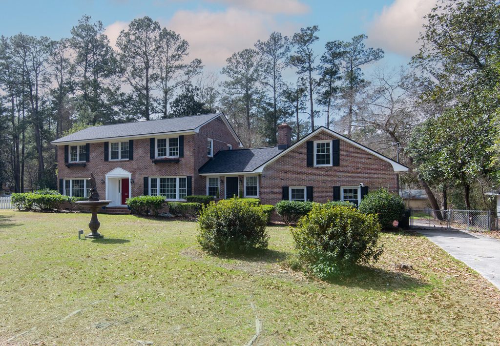 104 Race Club Road, Summerville, SC 29483