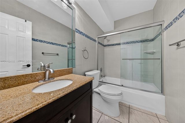 211 S 57th Way, Hollywood, FL 33023