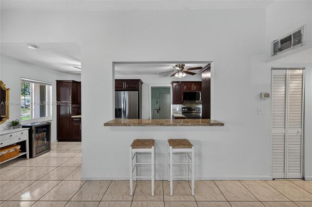 211 S 57th Way, Hollywood, FL 33023