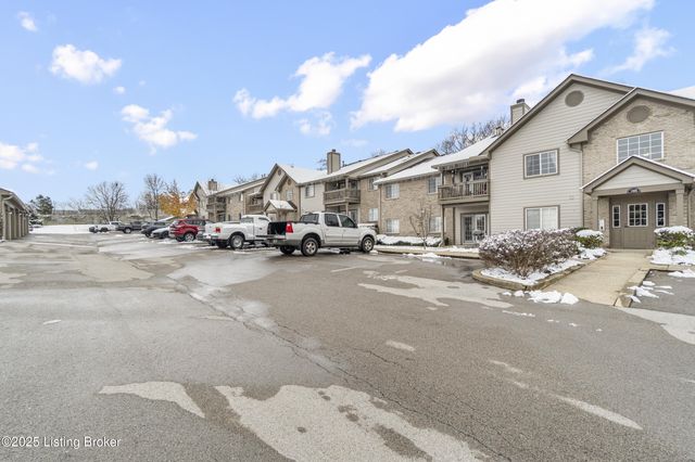 1300 Autumn Sun Ct 103, Louisville, KY 40243