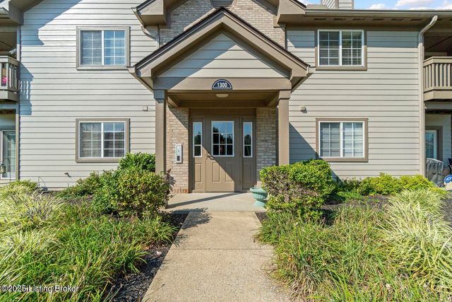 1300 Autumn Sun Ct 103, Louisville, KY 40243