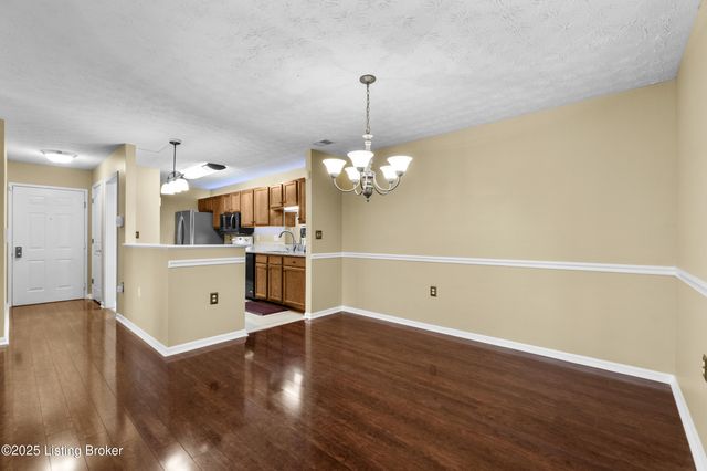 1300 Autumn Sun Ct 103, Louisville, KY 40243