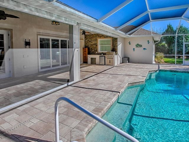 5517 MEADOW HILL LOOP, Lady Lake, FL 32159