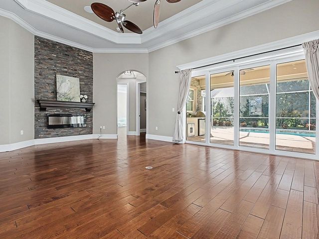 5517 MEADOW HILL LOOP, Lady Lake, FL 32159