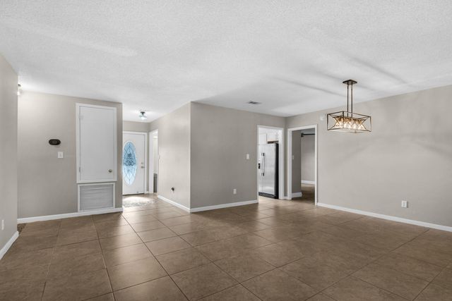 714 Clark Drive, Fort Walton Beach, FL 32547