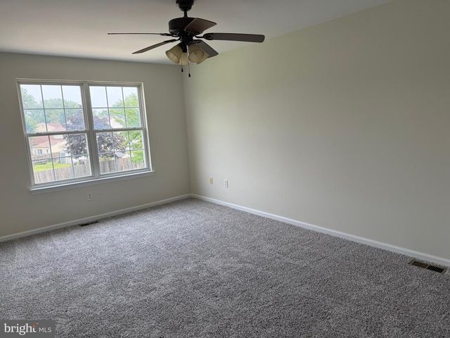 2 JUNIPER LN, Blackwood, NJ 08012