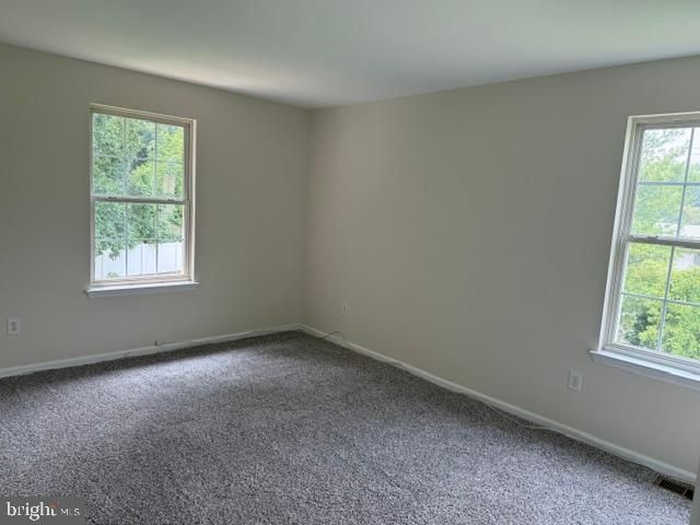 2 JUNIPER LN, Blackwood, NJ 08012