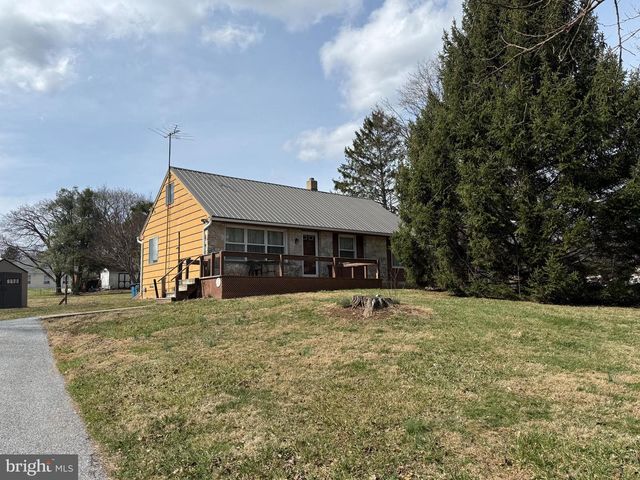 283 KELTON RD, West Grove, PA 19390