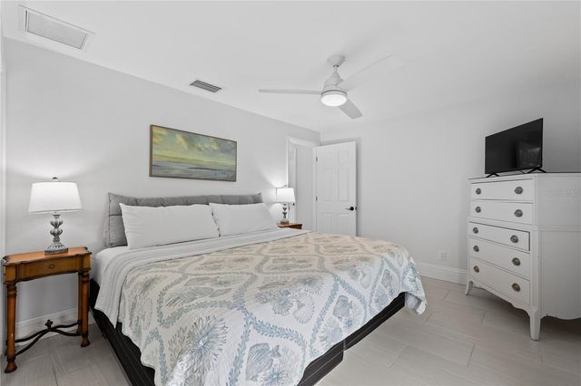 5215 PELICAN BOULEVARD, Cape Coral, FL 33914