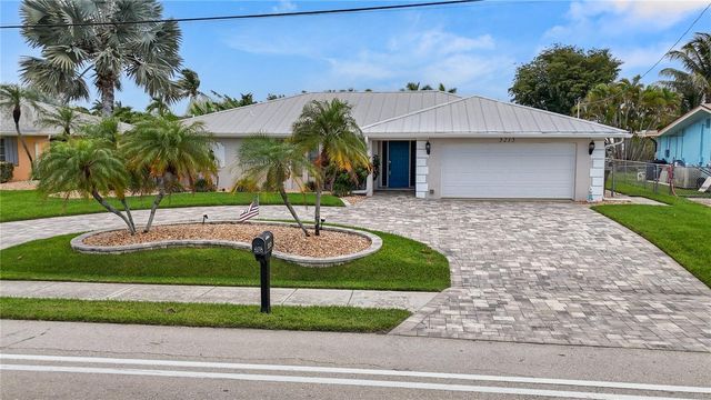 5215 PELICAN BOULEVARD, Cape Coral, FL 33914