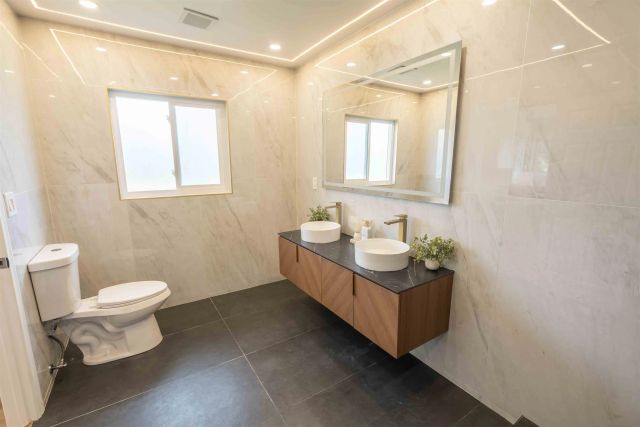 11078 Puebla Dr, La Mesa, CA 91941