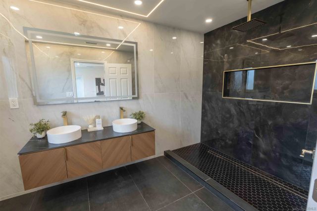 11078 Puebla Dr, La Mesa, CA 91941