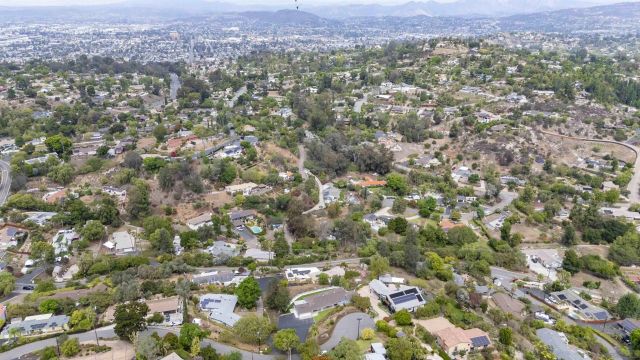 11078 Puebla Dr, La Mesa, CA 91941