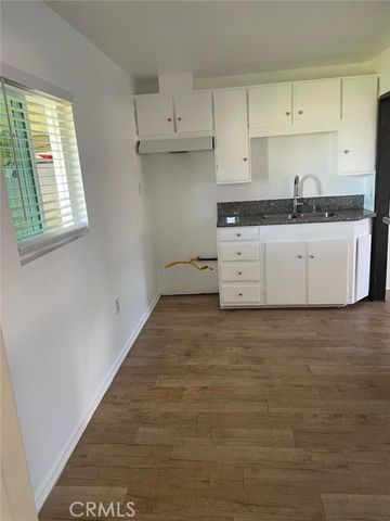 579 S Iris Avenue, Rialto, CA 92376