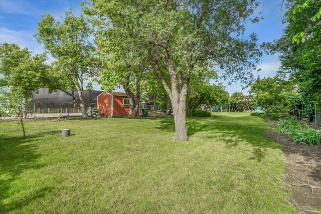 531 Locust Ave, Manteca, CA 95337