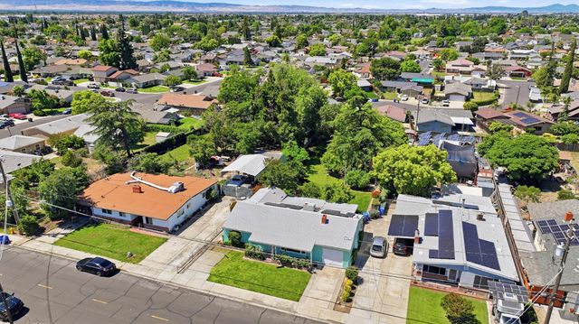 531 Locust Ave, Manteca, CA 95337