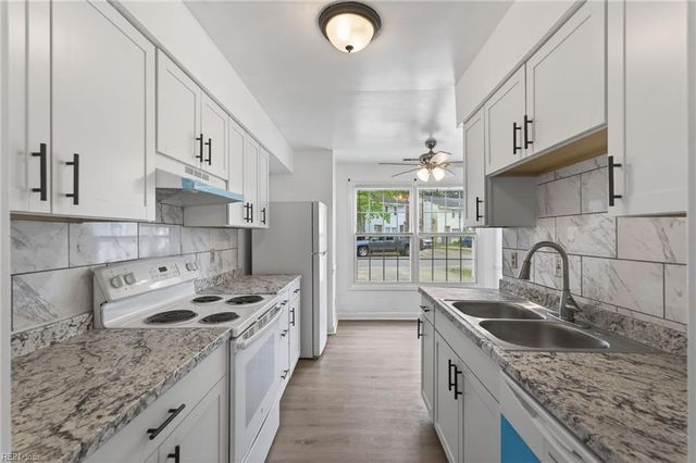 4336 Stafford DR, Chesapeake, VA 23321