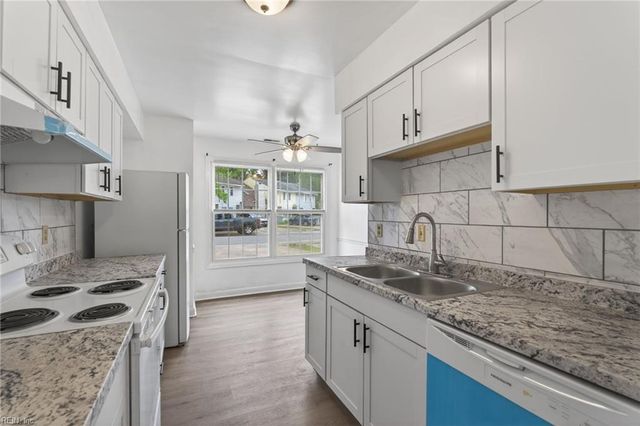 4336 Stafford DR, Chesapeake, VA 23321