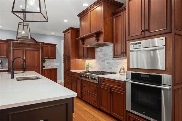 1 Thistle Hill Ln, Westborough, MA 01581