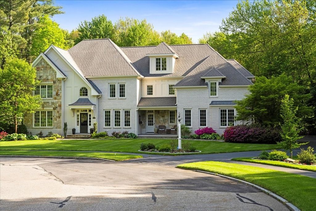 1 Thistle Hill Ln, Westborough, MA 01581